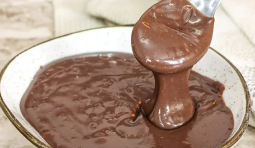 Brigadeiro de colher Foto Canal Nandu Andrade