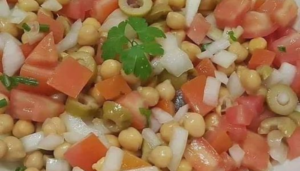 salada de grão de bico