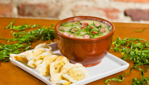 Receita de caldo verde com calabresa e bacon