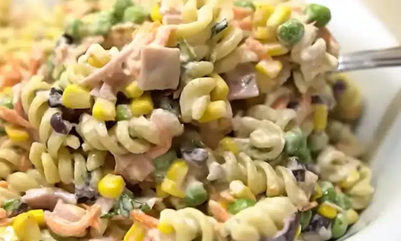 Salada de macarrão ou macarronese