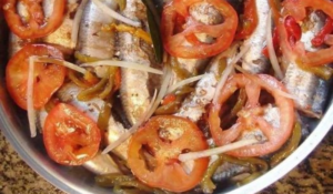 Sardinha escabeche na panela de pressão