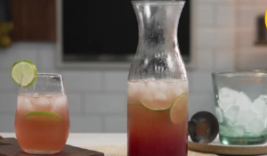 Drink com cachaça e refrigerante