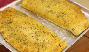 Calzone com recheio de frango