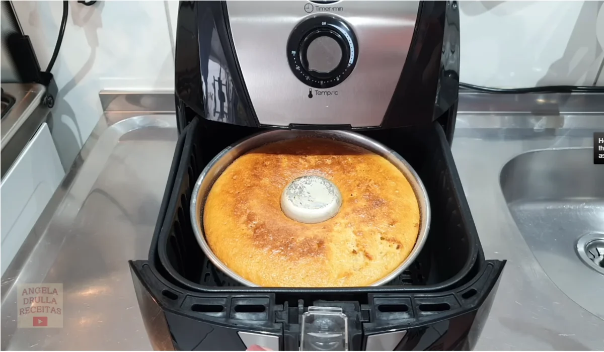 Bolo na Airfryer Tempo e Temperatura Certa - Air Fryer BR