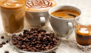 3 bebidas com café que realmente valem a pena experimentar