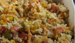 Farofa de arroz fácil de fazer