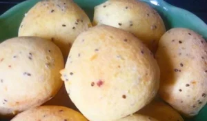 Pão de queijo com mandioquinha e chia