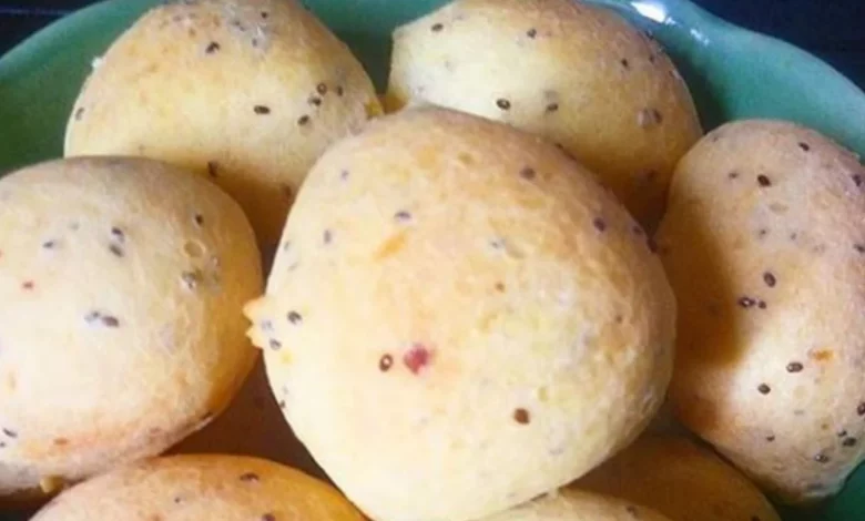 pão de queijo com mandioquinha e chia