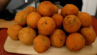 Bolinho de mandioca crocante e rápido de fazer pronto em 5 minutos