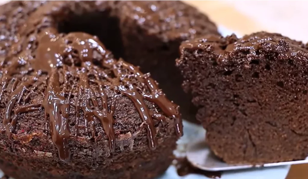 Bolo de chocolate sem farinha Foto Canal isamara Amâncio