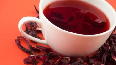 Chá de hibisco emagrece? como preparar e seus benefícios
