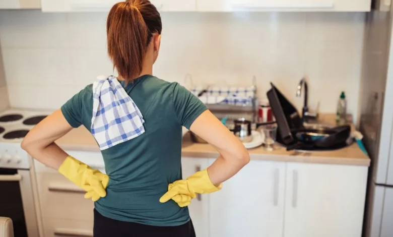 Eliminar gordura grudada nos armários da cozinha, esse é o segredo!