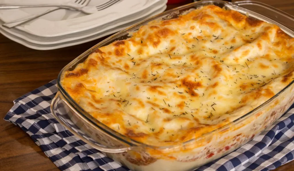 Lasanha de pão à bolonhesa veja como é simples de fazer todos vão amar