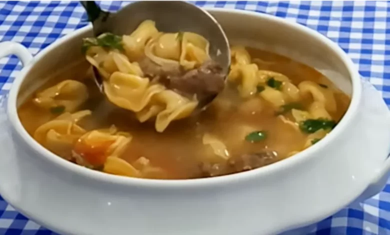 Sopa de capeletti de carne Foto Reprodução da Internet