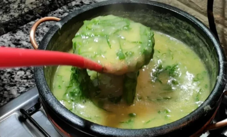 Sopa de fubá com couve Foto Cozinha da Li Oliveira