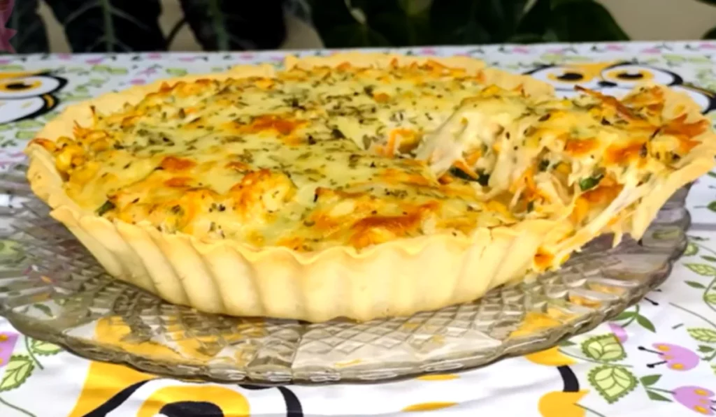 Receita de Torta de frango sem farinha Foto Canal Delícias da Cíntia