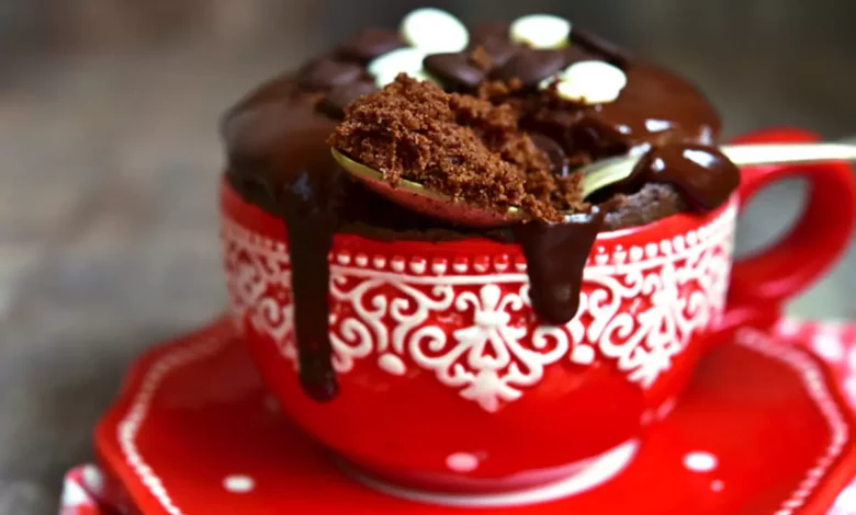 Receita de Bolo de Caneca no micro-ondas com gotas de chocolate