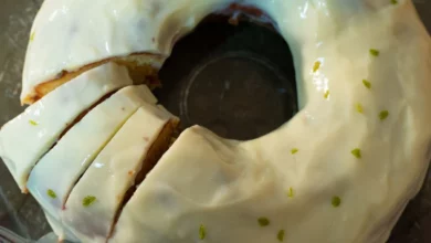 Bolo de limão sem farinha, delicioso e rápido de fazer