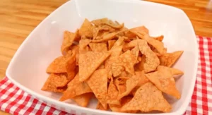 Doritos caseiro super fácil de fazer e rende bastante