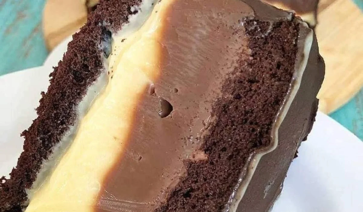 Bolo de chocolate recheado