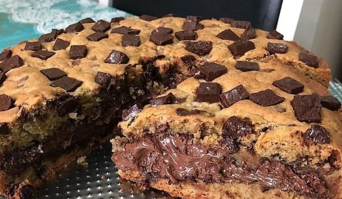 Torta cookie recheado de chocolate