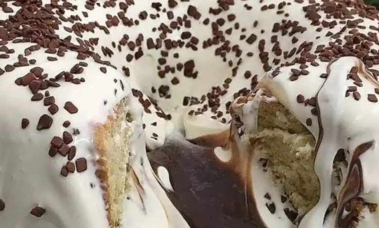 Bolo vulcão de nhá benta com cobertura de leite ninho