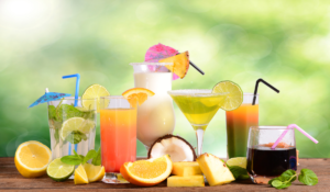 Celebre o final de ano com estilo: 10 Receitas refrescantes de drinks sem álcool