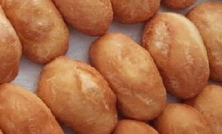 bolinho bico- de -cegonha