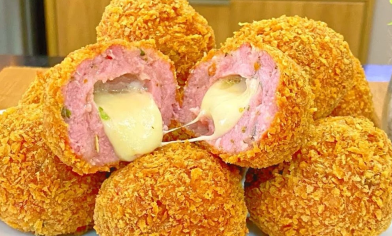 Bolinho sem massa feito com linguiça toscana