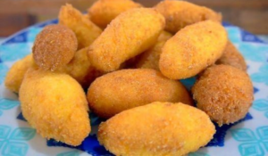 Receita Simples e Deliciosa de Bolinho de Chuva de Fubá