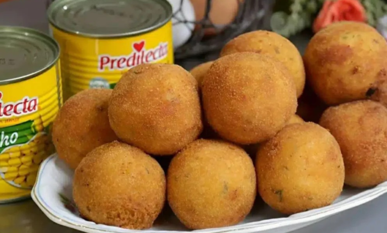 bolinho de milho frito