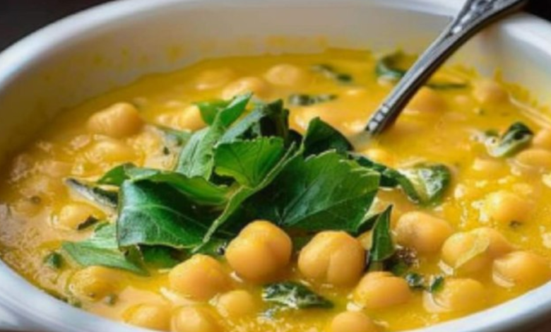 Receita de Sopa de Grão de Bico com Leite de Coco e Curry