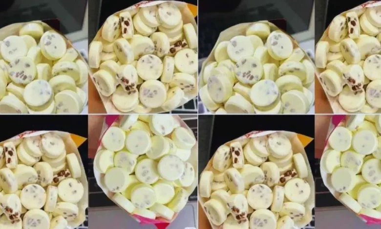 sobremesa disco gelado dentro de recipientes separados