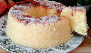 Receita Completa de Bolo de Tapioca Molhadinho (Sem Forno)