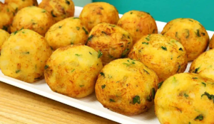 Bolinho de Batata com Frango: Uma Delícia Crocante e Saborosa