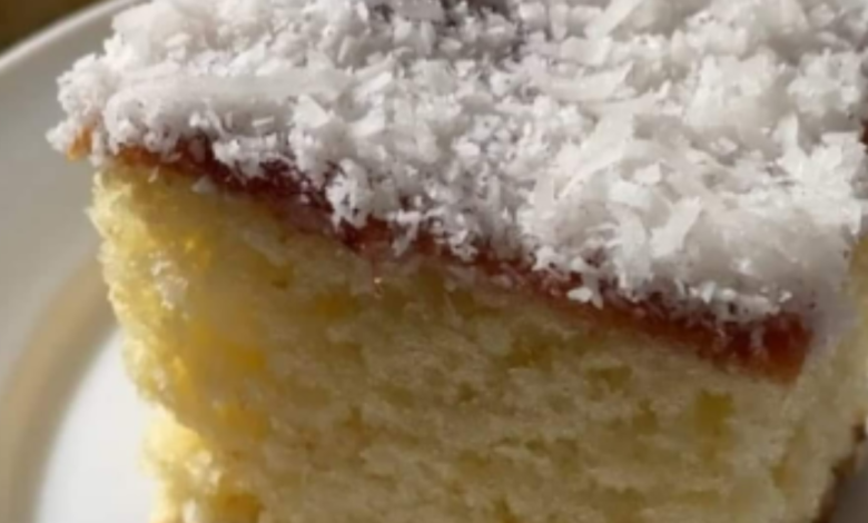 Bolo de Coco com Iogurte Sem Glúten