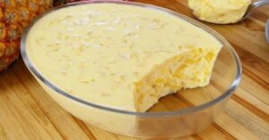 Sobremesa de Abacaxi com Chocolate Branco: Cremosa, Refrescante e Irresistível!