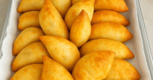Bolinho Papudo: Receita Tradicional com Massa Fofinha e Recheio Suculento