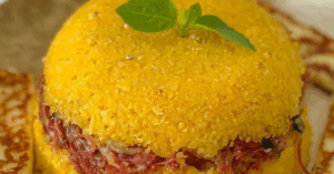 Cuscuz de Micro-ondas Recheado com Carne Seca e Requeijão: Rápido, Cremoso e Irresistível
