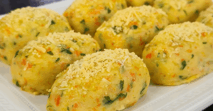 Bolinho de Batata Recheado com Calabresa