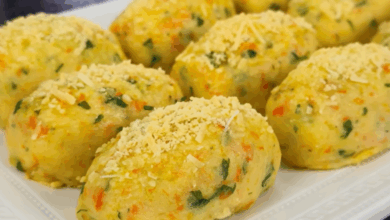 Bolinho de Batata Recheado com Calabresa