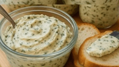 Patê de queijo e azeitona