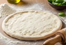 Aprenda a Fazer a Massa de Pizza Caseira Perfeita: Leve, Crocante e Fácil!
