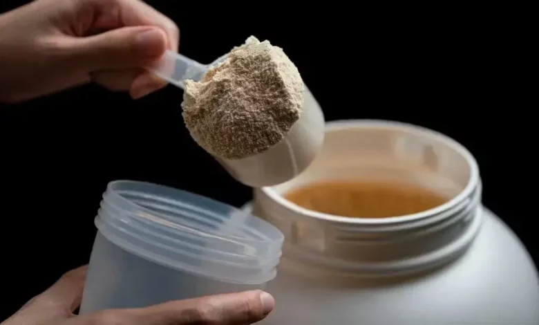 Whey Protein Perfeito: Guia Completo para Escolher o Tipo Certo (Concentrado, Isolado, Hidrolisado)