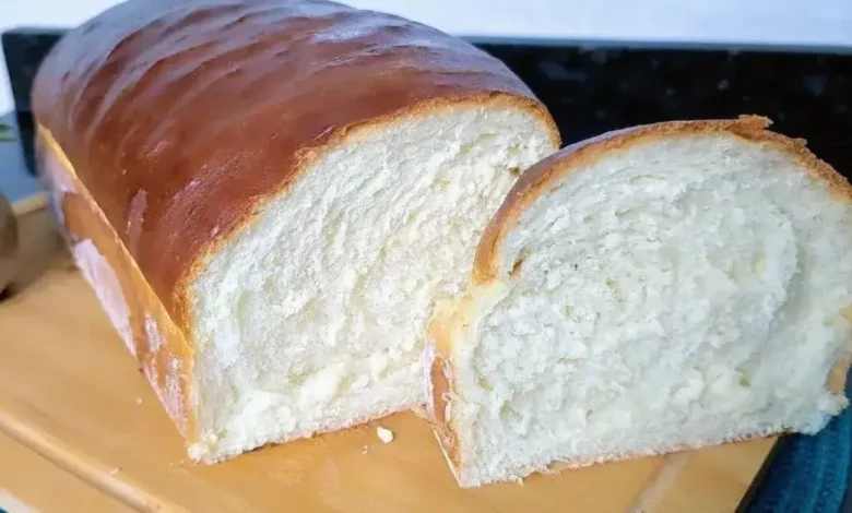 Pão Caseiro Fofinho: A Receita Mais Fácil para Fazer Pães Grandes e Macios